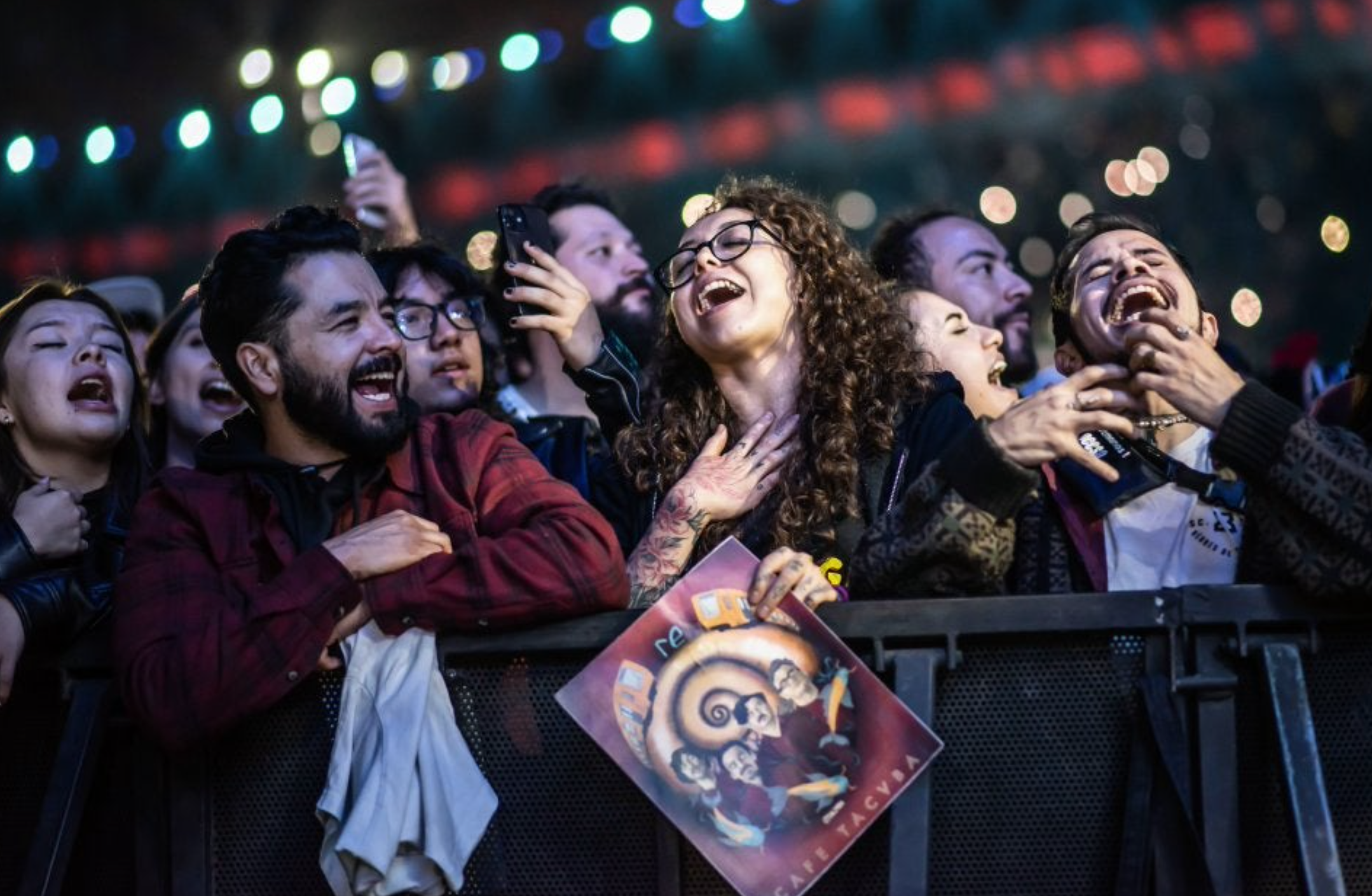 Café Tacvba celebra sus 35 años tocando nuevamente ‘la ingrata’